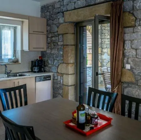 Villa Angeliki Leuktron