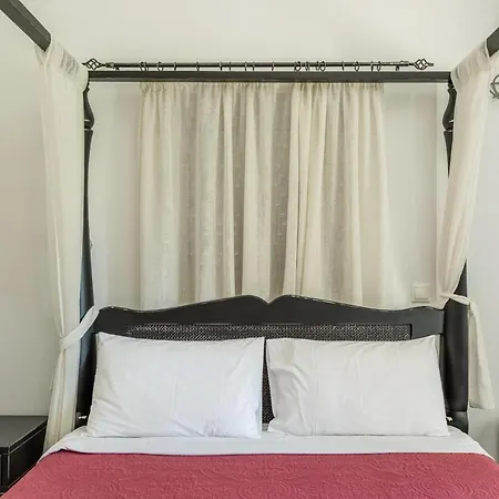 Villa Angeliki Leuktron